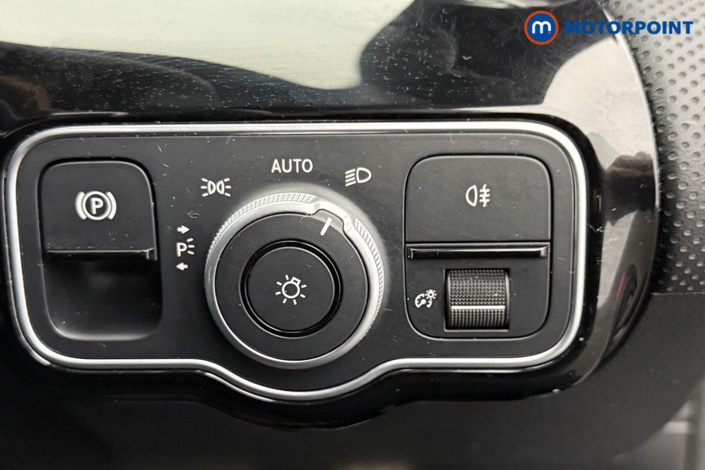 Mercedes-Benz CLA Amg Line Automatic Petrol Coupe - Stock Number (1602495) - 14th supplementary image