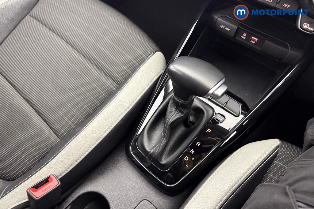 KIA Stonic 3 Automatic Petrol SUV - Stock Number (1603178) - 5th supplementary image