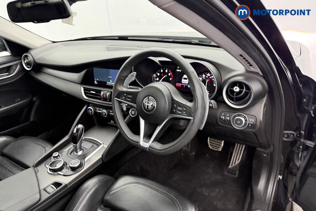 Alfa Romeo Giulia Veloce Automatic Petrol Saloon - Stock Number (1603368) - 4th supplementary image