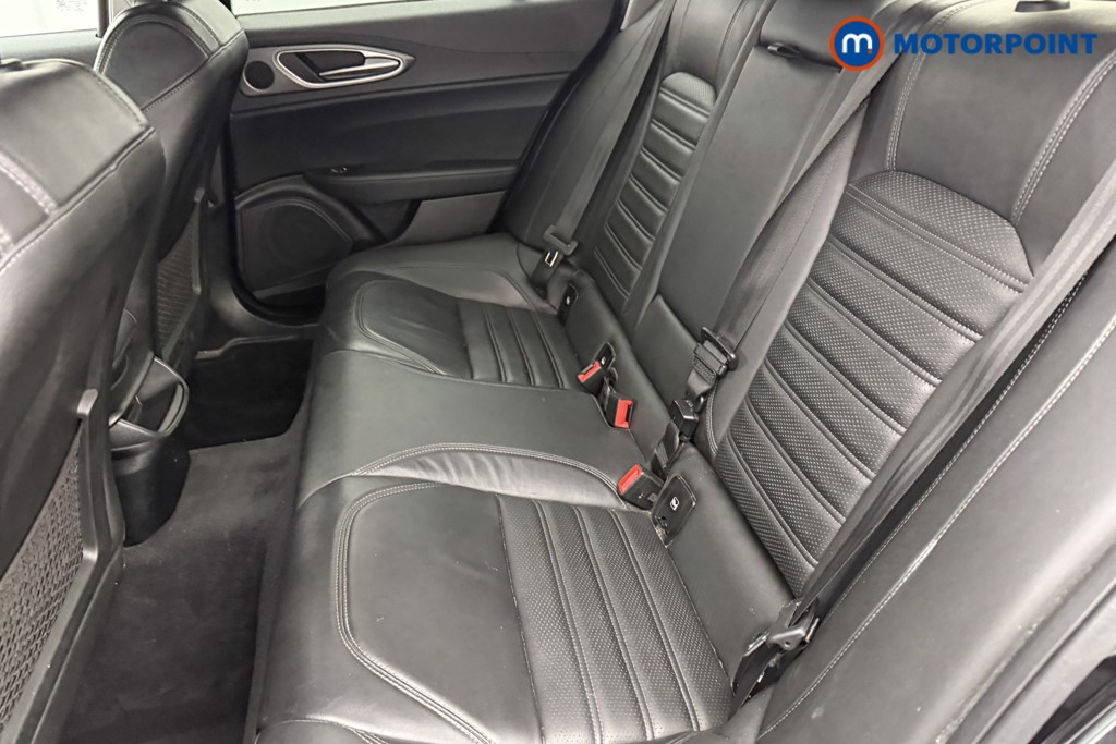 Alfa Romeo Giulia Veloce Automatic Petrol Saloon - Stock Number (1603368) - 24th supplementary image