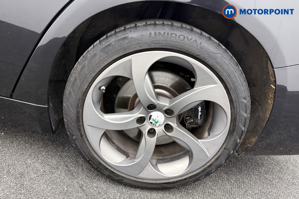 Alfa Romeo Giulia Veloce Automatic Petrol Saloon - Stock Number (1603368) - 31st supplementary image