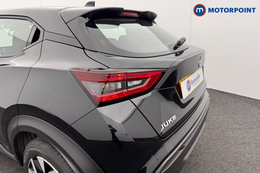 Nissan Juke Acenta Premium Manual Petrol SUV - Stock Number (1603458) - 22nd supplementary image