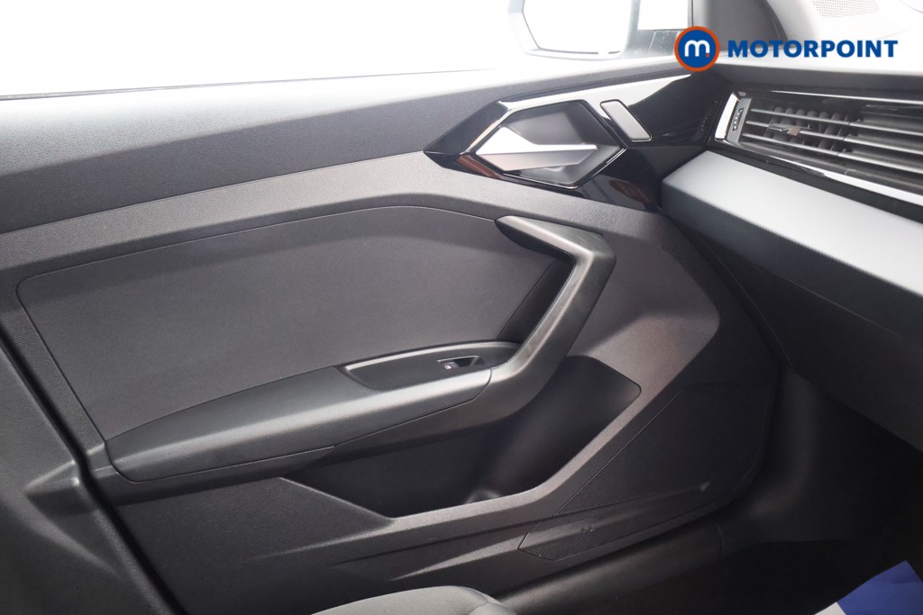 Audi A1 Technik Manual Petrol Hatchback - Stock Number (1603463) - 12th supplementary image