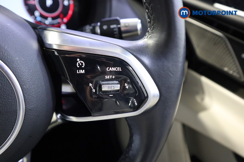 Jaguar XE HSE Automatic Diesel Saloon - Stock Number (1603619) - 4th supplementary image