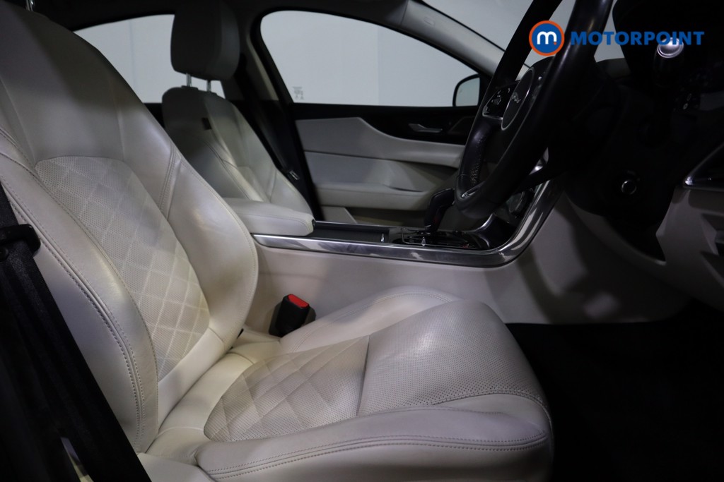 Jaguar XE HSE Automatic Diesel Saloon - Stock Number (1603619) - 15th supplementary image
