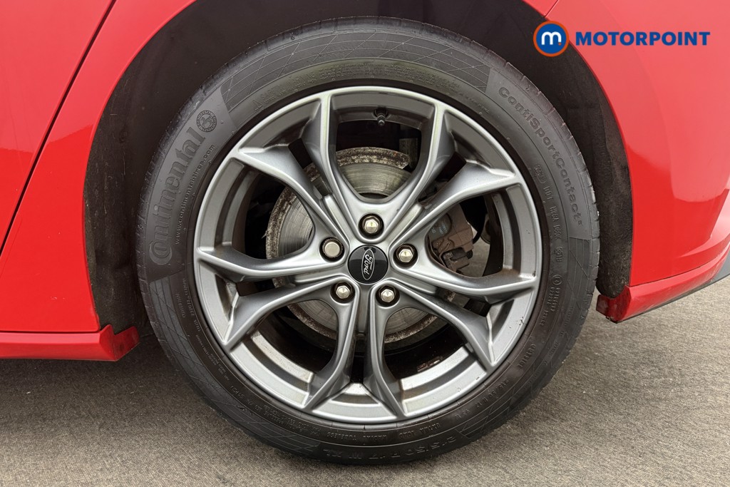 Ford Focus St-Line Manual Petrol Hatchback - Stock Number (1604023) - 13th supplementary image