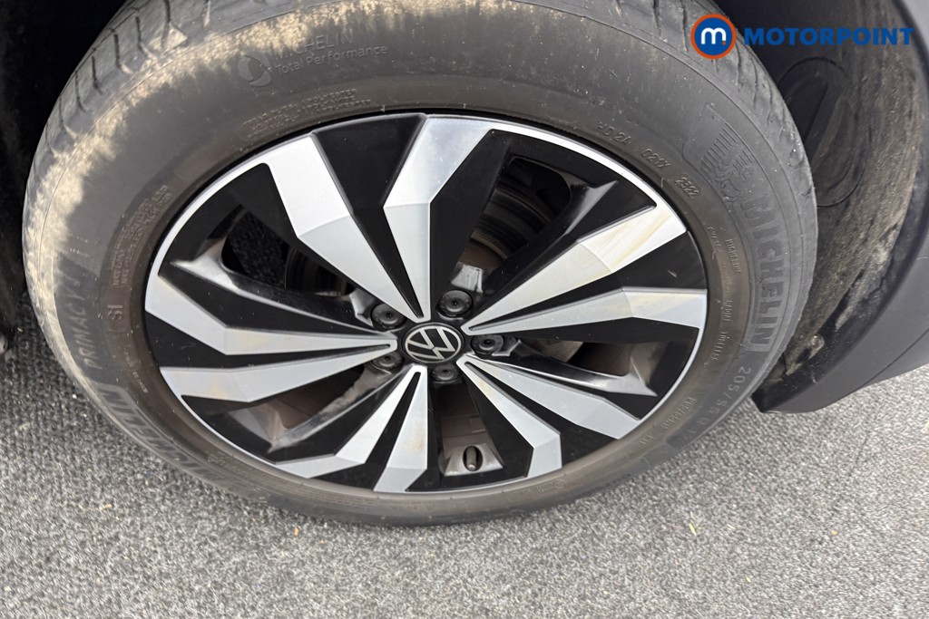 Volkswagen T-Cross Black Edition Manual Petrol SUV - Stock Number (1604306) - 32nd supplementary image