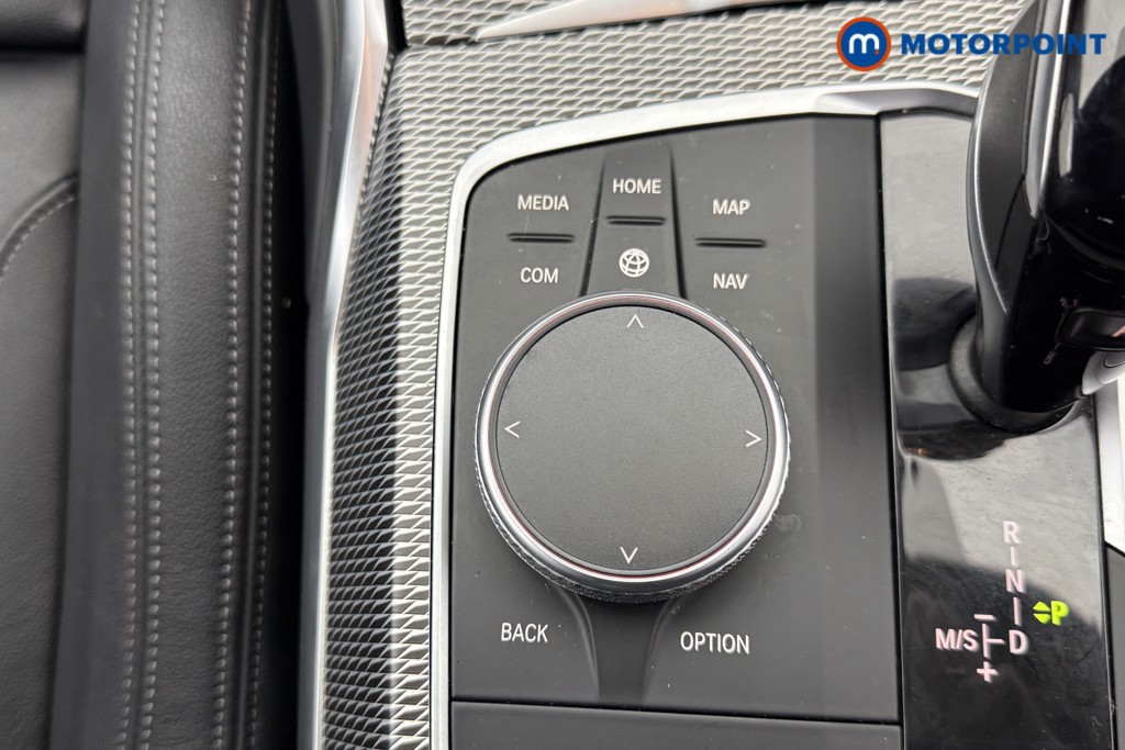 BMW 3 Series M Sport Automatic Petrol Plug-In Hybrid Estate - Stock Number (1604359) - 13th supplementary image