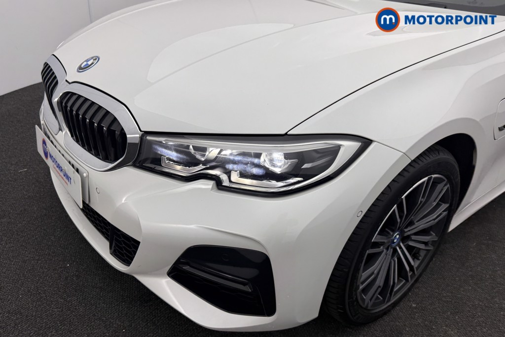 BMW 3 Series M Sport Automatic Petrol Plug-In Hybrid Estate - Stock Number (1604359) - 33rd supplementary image