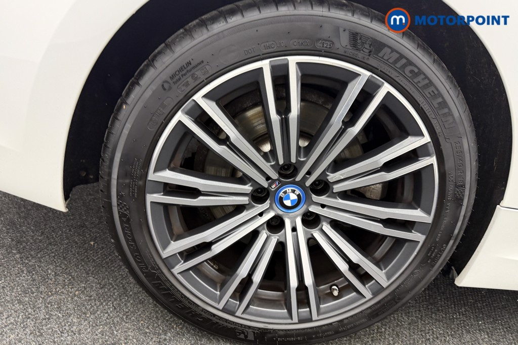 BMW 3 Series M Sport Automatic Petrol Plug-In Hybrid Estate - Stock Number (1604359) - 37th supplementary image