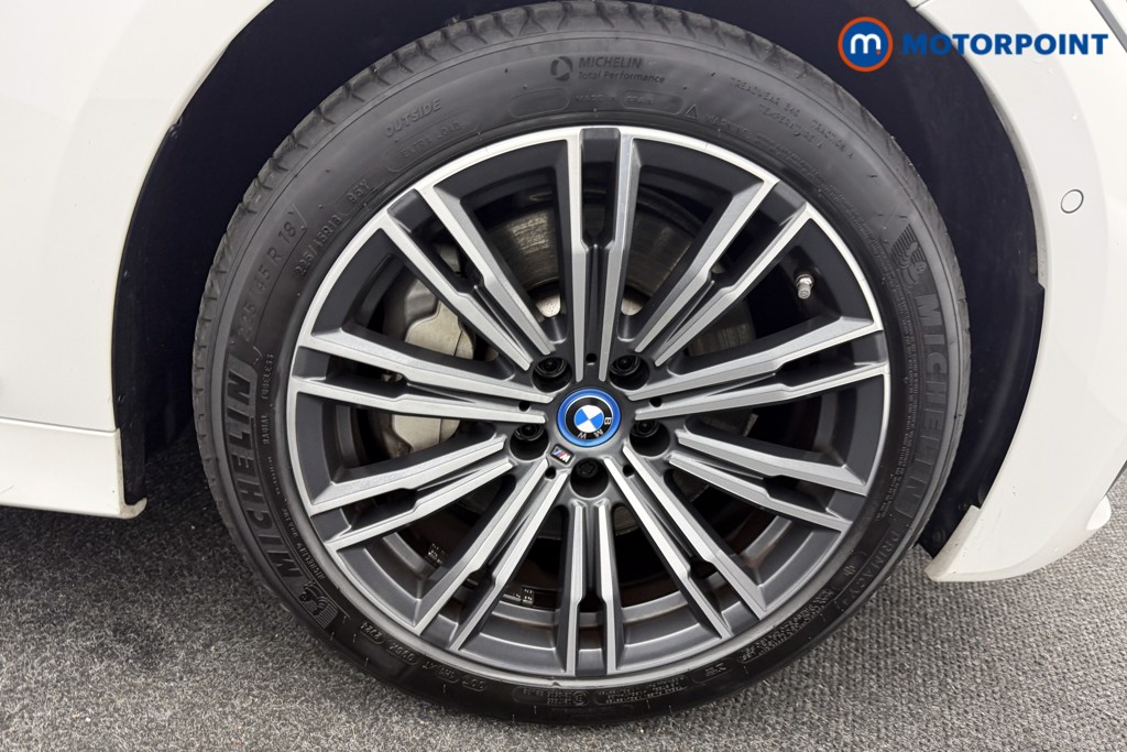 BMW 3 Series M Sport Automatic Petrol Plug-In Hybrid Estate - Stock Number (1604359) - 38th supplementary image