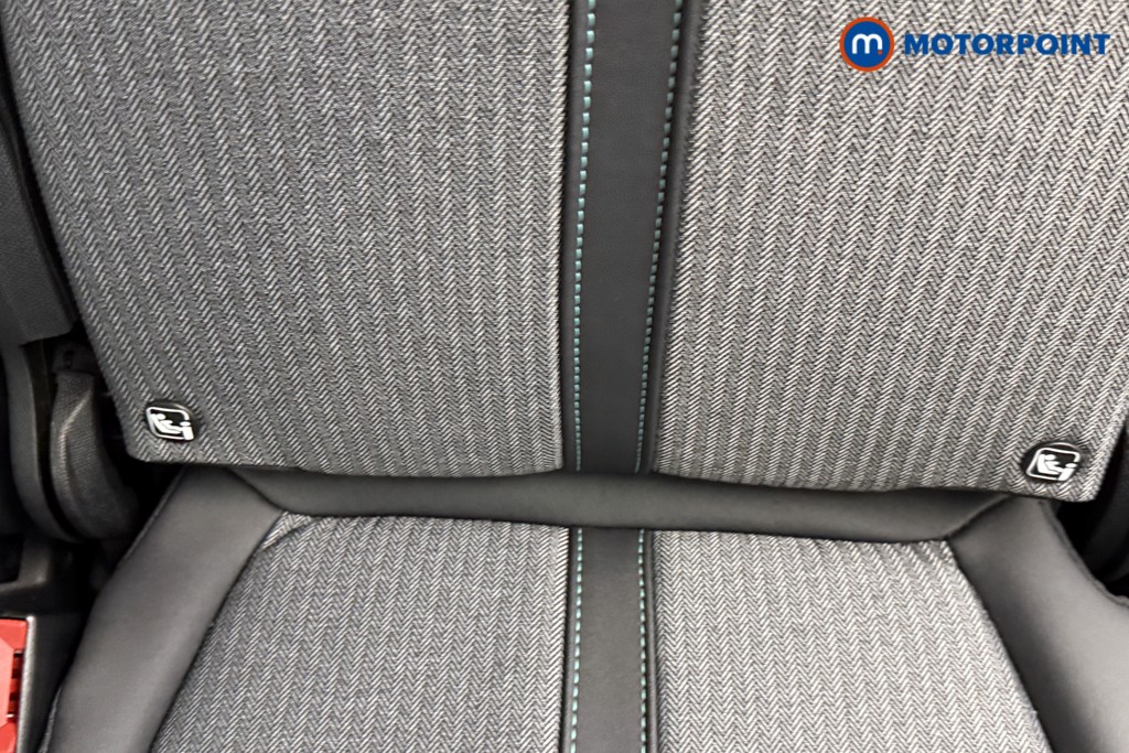 Peugeot 5008 Allure Premium-Plus Automatic Petrol SUV - Stock Number (1604367) - 23rd supplementary image