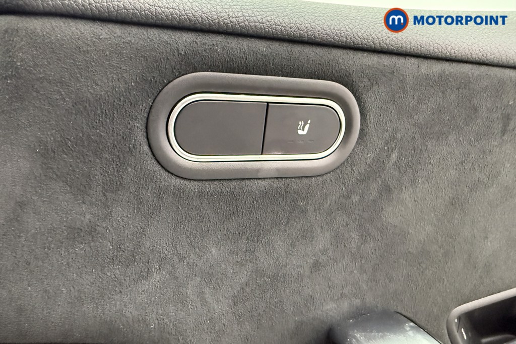 Mercedes-Benz A Class Amg Line Automatic Petrol Hatchback - Stock Number (1604441) - 19th supplementary image