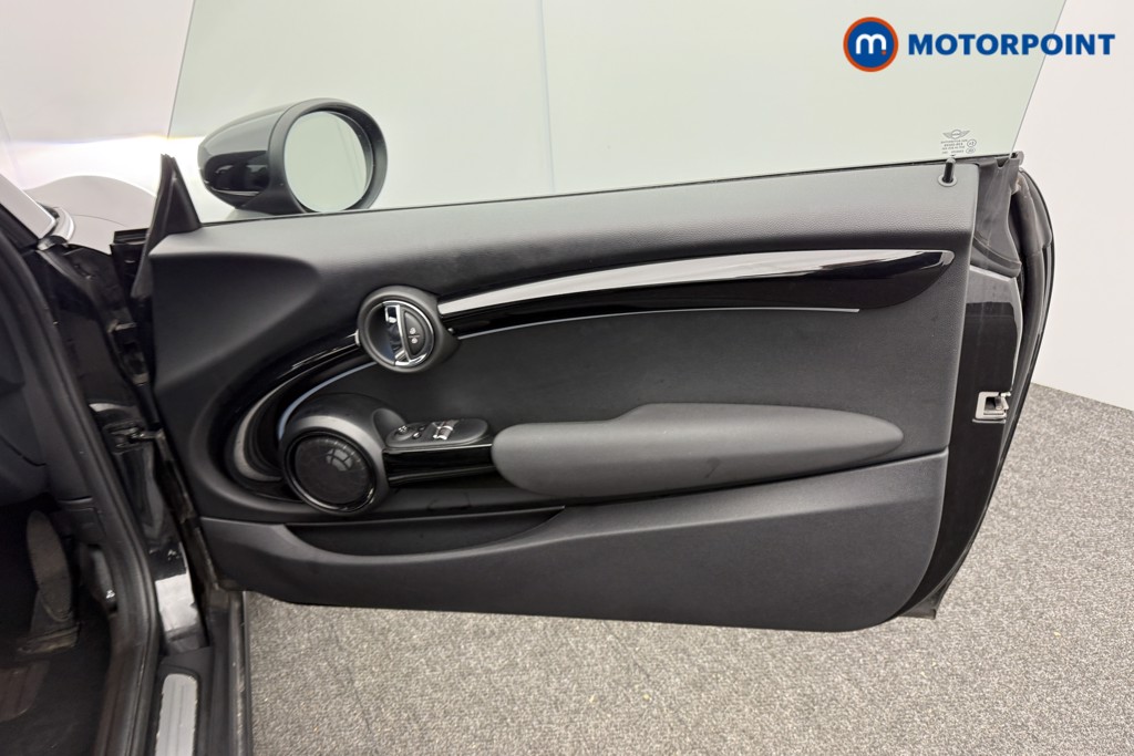 Mini Hatchback Cooper S Level 3 Automatic Electric Hatchback - Stock Number (1604517) - 18th supplementary image