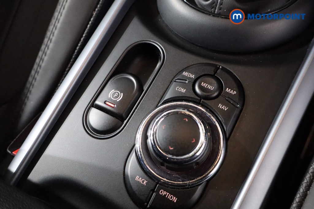 Mini Clubman Cooper S Exclusive Automatic Petrol Estate - Stock Number (1604566) - 21st supplementary image