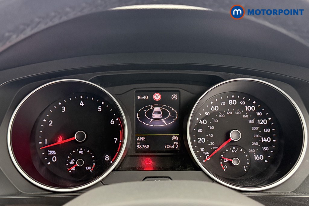 Volkswagen Tiguan Active Manual Petrol SUV - Stock Number (1604622) - 5th supplementary image