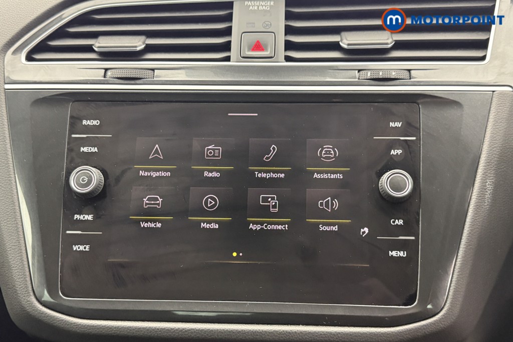 Volkswagen Tiguan Active Manual Petrol SUV - Stock Number (1604622) - 11th supplementary image