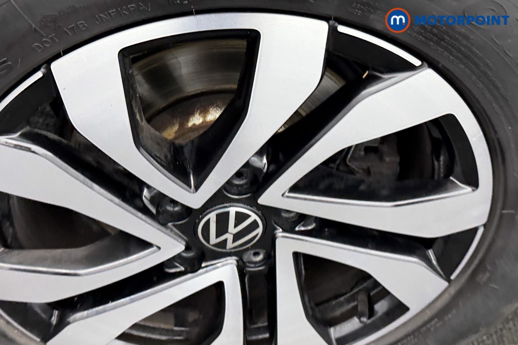 Volkswagen Tiguan Active Manual Petrol SUV - Stock Number (1604622) - 33rd supplementary image