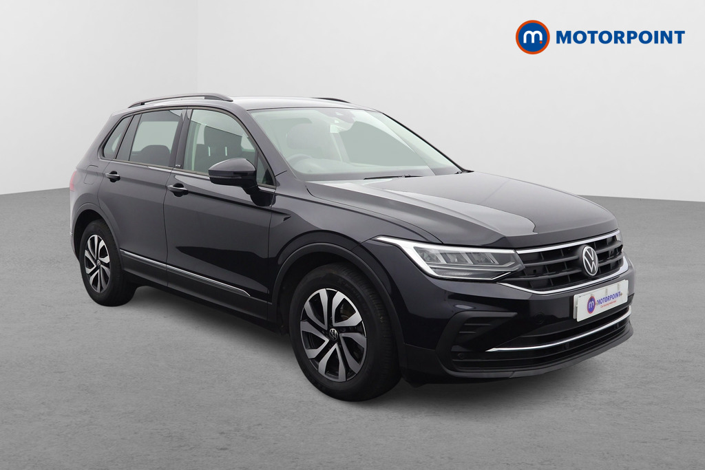 Volkswagen Tiguan Active Manual Petrol SUV - Stock Number (1604622) - Drivers side front corner