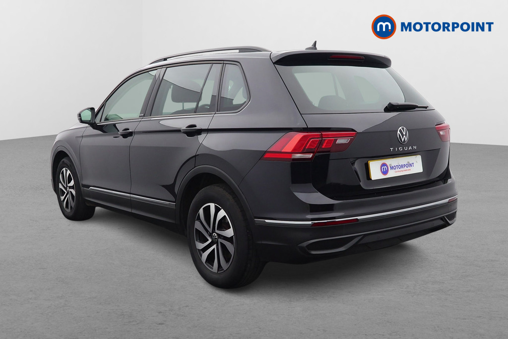 Volkswagen Tiguan Active Manual Petrol SUV - Stock Number (1604622) - Passenger side rear corner