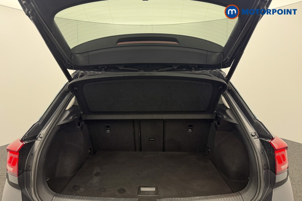 Volkswagen T-Roc Active Manual Petrol SUV - Stock Number (1604746) - 13th supplementary image
