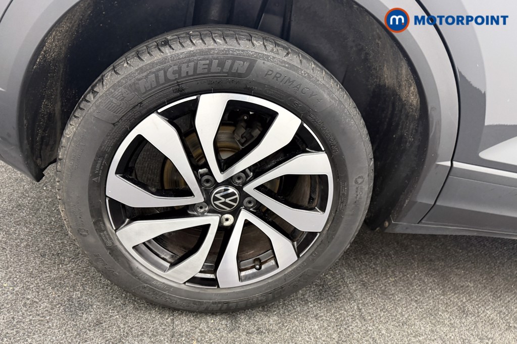 Volkswagen T-Roc Active Manual Petrol SUV - Stock Number (1604746) - 20th supplementary image