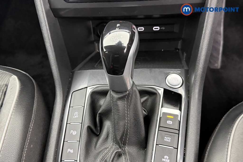Volkswagen Tiguan Allspace R-Line Automatic Petrol SUV - Stock Number (1604750) - 13th supplementary image