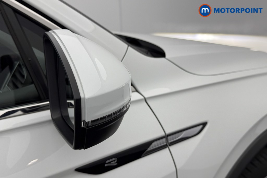 Volkswagen Tiguan Allspace R-Line Automatic Petrol SUV - Stock Number (1604750) - 19th supplementary image