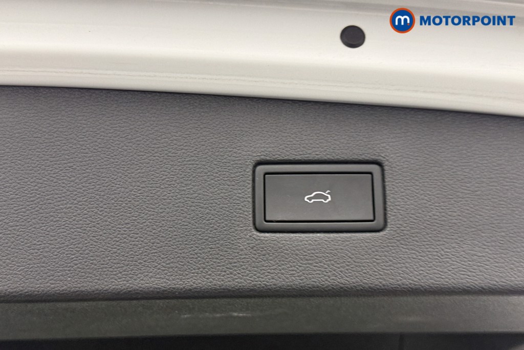 Volkswagen Tiguan Allspace R-Line Automatic Petrol SUV - Stock Number (1604750) - 23rd supplementary image