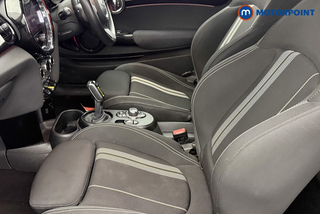 Mini Hatchback Cooper S Level 1 Automatic Electric Hatchback - Stock Number (1605206) - 21st supplementary image