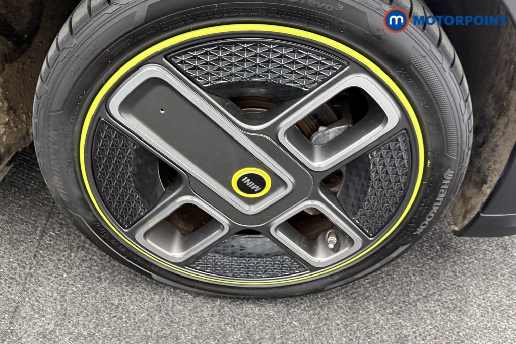 Mini Hatchback Cooper S Level 1 Automatic Electric Hatchback - Stock Number (1605206) - 31st supplementary image