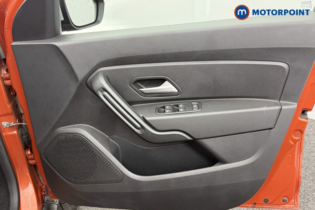 Dacia Duster Expression Manual Petrol SUV - Stock Number (1605216) - 14th supplementary image
