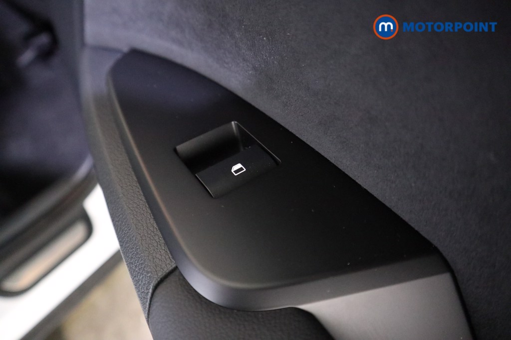 KIA Sportage Gt-Line Automatic Petrol-Electric Hybrid SUV - Stock Number (1605614) - 19th supplementary image