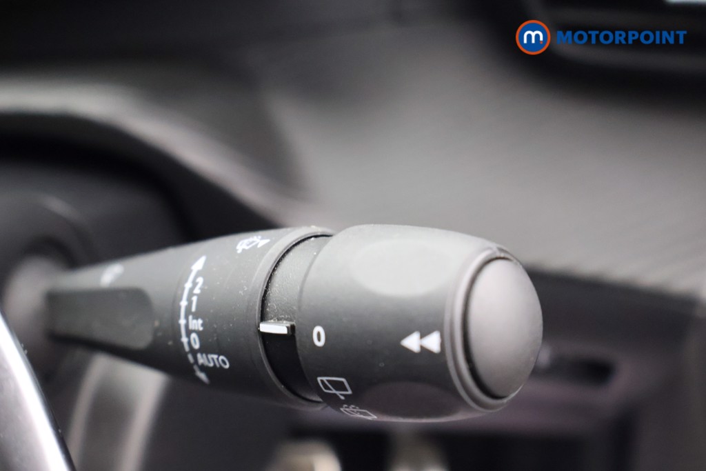 Peugeot 2008 Allure Premium-Plus Automatic Petrol SUV - Stock Number (1605697) - 6th supplementary image