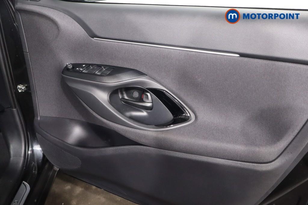 Toyota Yaris Cross Design Automatic Petrol-Electric Hybrid Estate - Stock Number (1605746) - 26th supplementary image