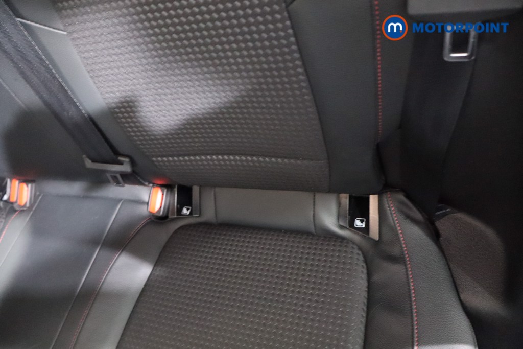 Ford Focus St-Line X Automatic Diesel Hatchback - Stock Number (1605885) - 29th supplementary image