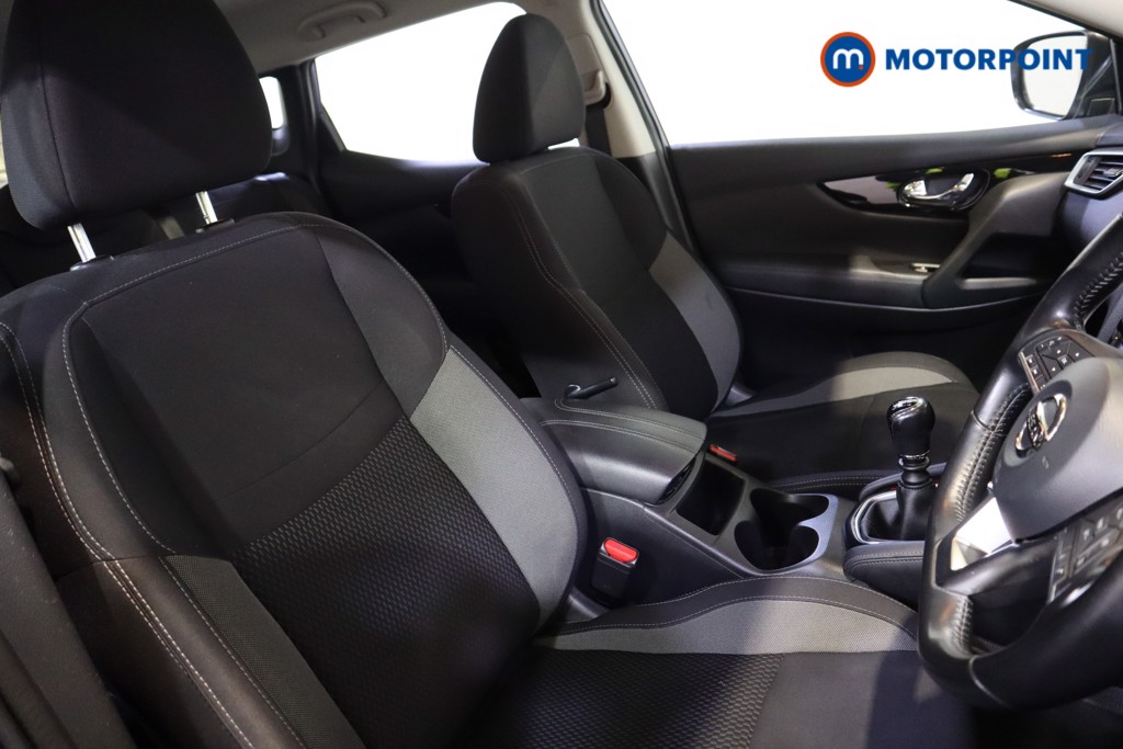 Nissan Qashqai Acenta Premium Manual Diesel SUV - Stock Number (1606069) - 6th supplementary image