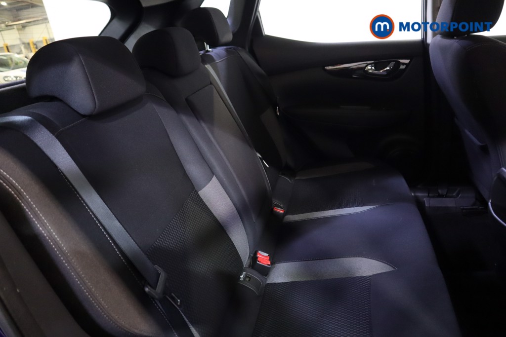 Nissan Qashqai Acenta Premium Manual Diesel SUV - Stock Number (1606069) - 7th supplementary image