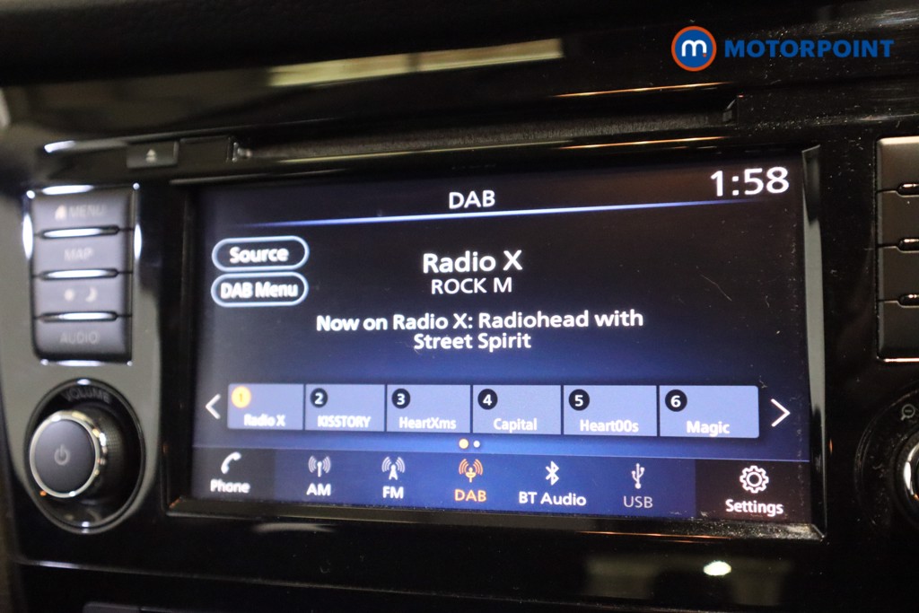 Nissan Qashqai Acenta Premium Manual Diesel SUV - Stock Number (1606069) - 17th supplementary image