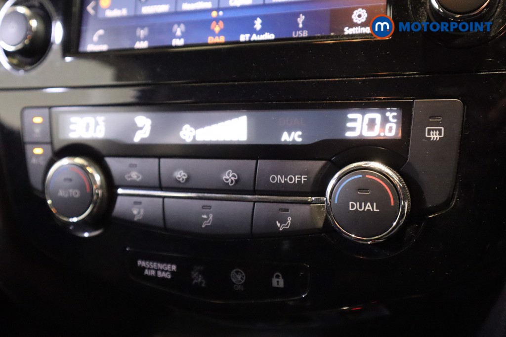 Nissan Qashqai Acenta Premium Manual Diesel SUV - Stock Number (1606069) - 18th supplementary image