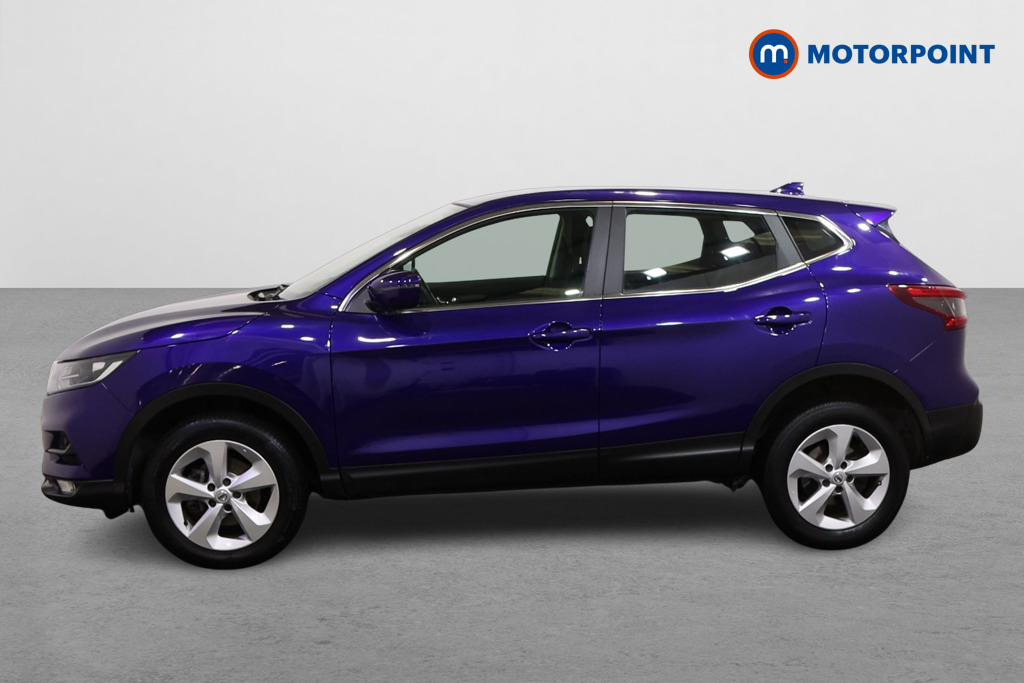 Nissan Qashqai Acenta Premium Manual Diesel SUV - Stock Number (1606069) - Passenger side