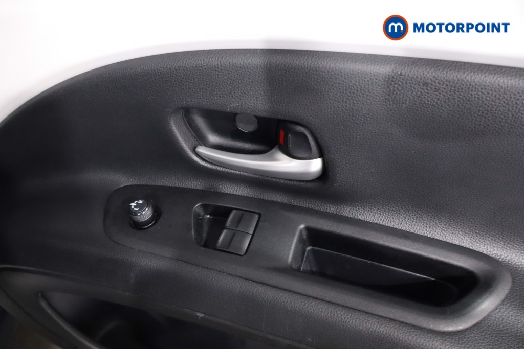 Toyota Aygo X Pure Automatic Petrol Hatchback - Stock Number (1606634) - 25th supplementary image