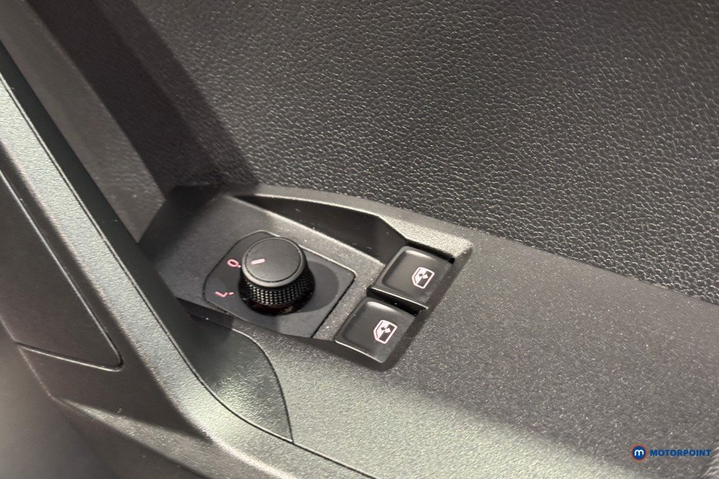 Seat Ibiza SE Manual Petrol Hatchback - Stock Number (1606893) - 11th supplementary image