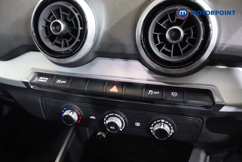 Audi Q2 Black Edition Manual Petrol SUV - Stock Number (1583613) - 11th supplementary image