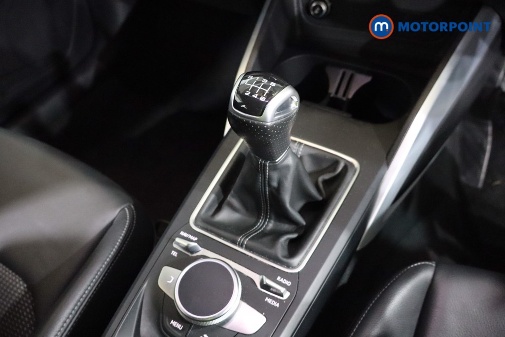 Audi Q2 Black Edition Manual Petrol SUV - Stock Number (1583613) - 12th supplementary image