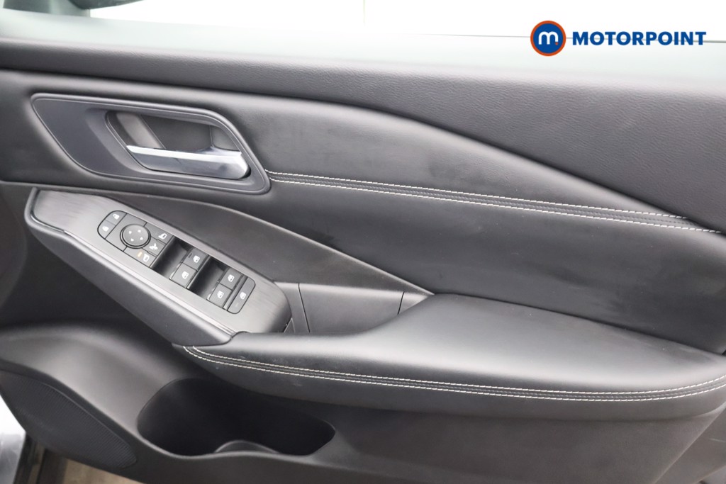 Nissan Qashqai Acenta Premium Manual Petrol SUV - Stock Number (1588773) - 12th supplementary image