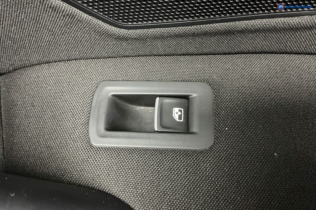 Volkswagen Tiguan Allspace Life Automatic Petrol SUV - Stock Number (1589578) - 28th supplementary image