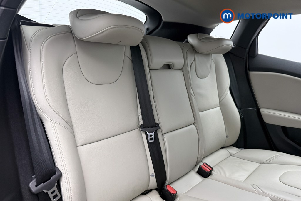 Volvo V40 Inscription Automatic Petrol Hatchback - Stock Number (1590630) - 11th supplementary image