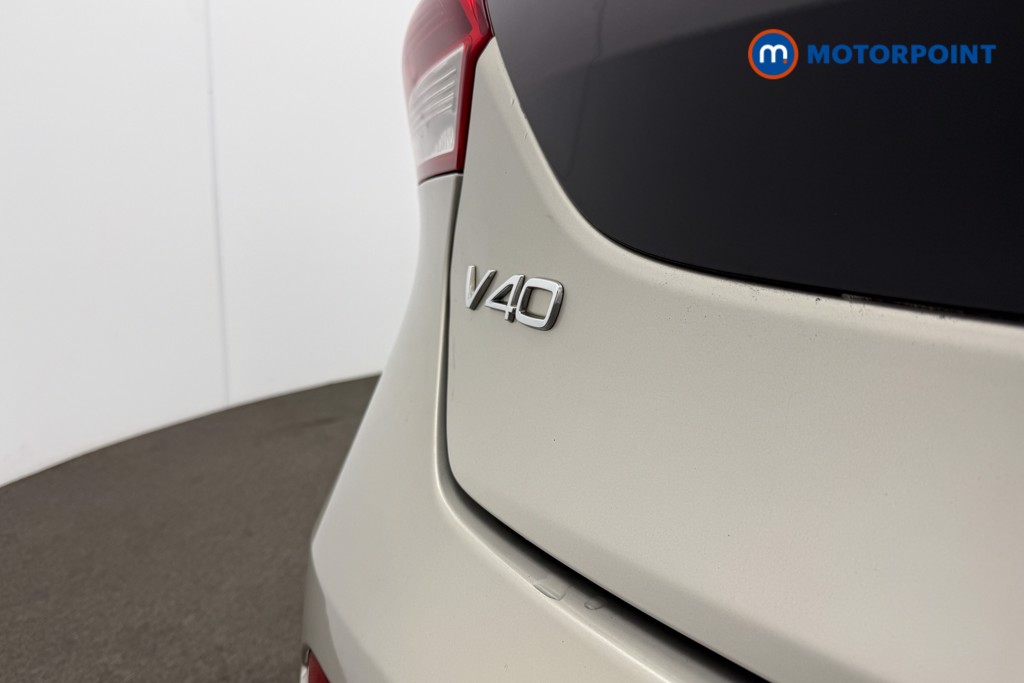 Volvo V40 Inscription Automatic Petrol Hatchback - Stock Number (1590630) - 18th supplementary image