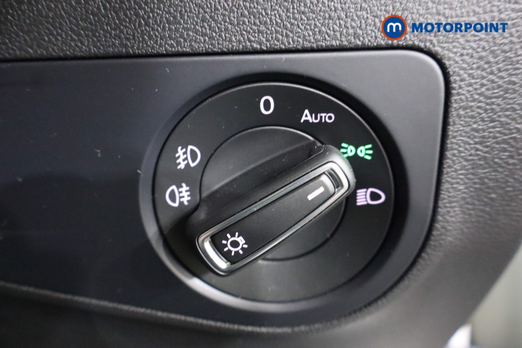 Volkswagen Tiguan Match Manual Petrol SUV - Stock Number (1591345) - 17th supplementary image